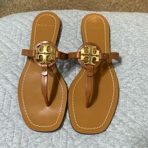 Authentic Tory Burch Mini Miller Leather Thong size 7